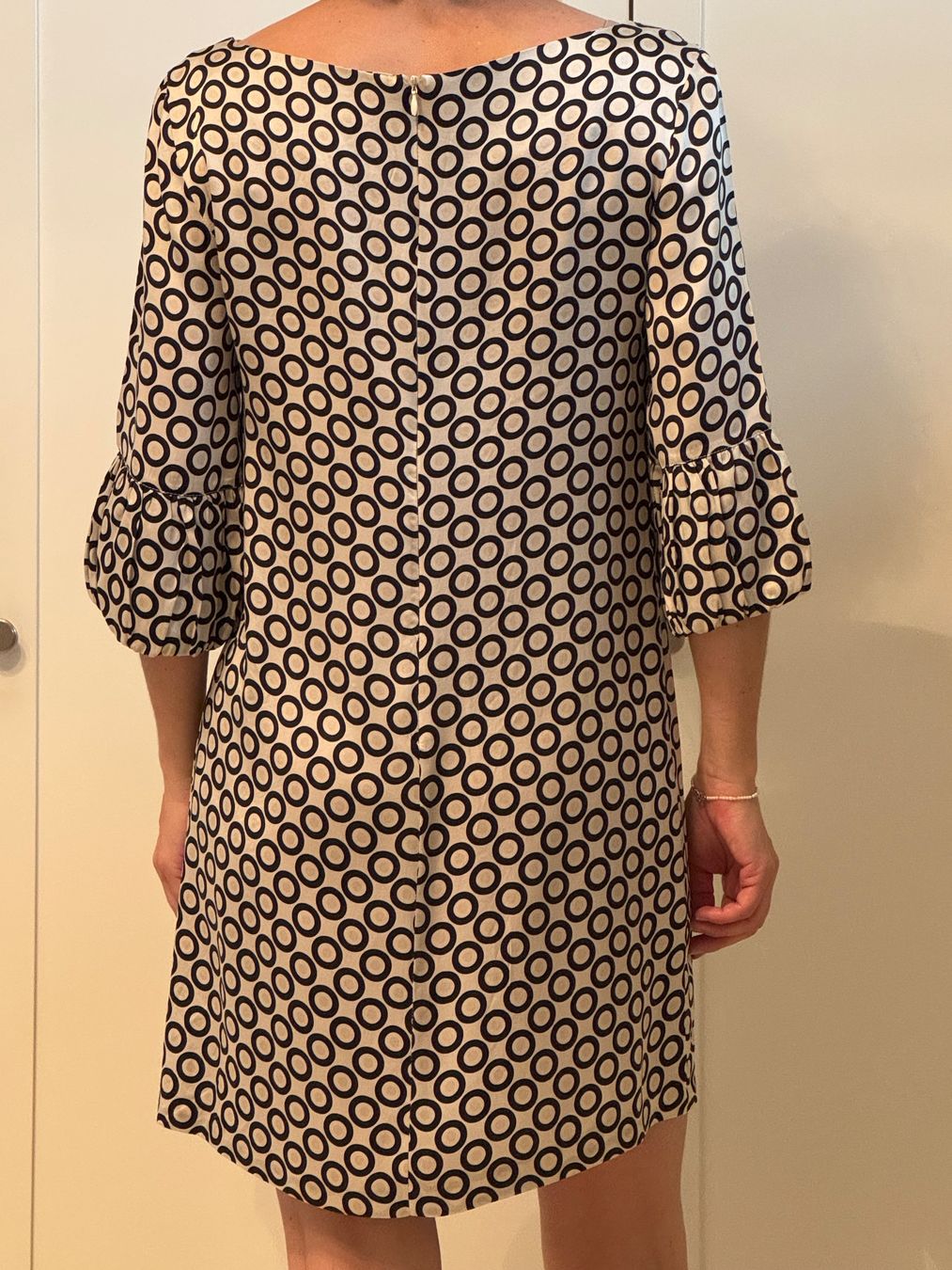 Tara Jarmon Kleider: Tara Jarmon - Robe en soie – Neu (gemäss Beschreibung) aus Zürich von lcg_898x 1