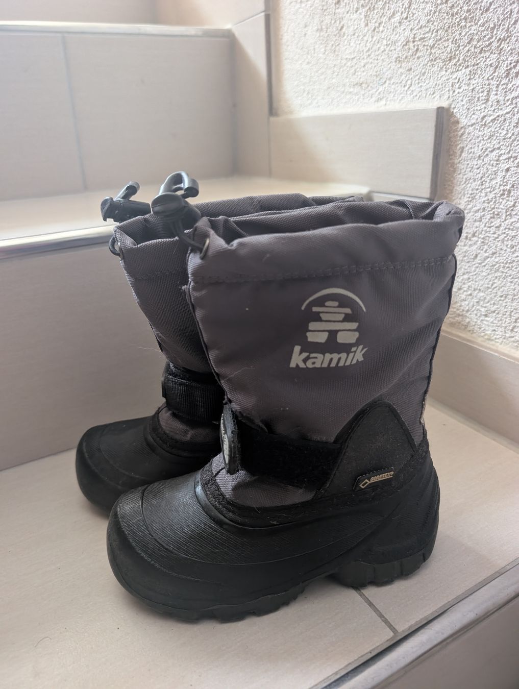 Kamik Schuhe für Jungen: kamik Winterstiefel gr.27 – Gebraucht aus Islikon von Ytinirt