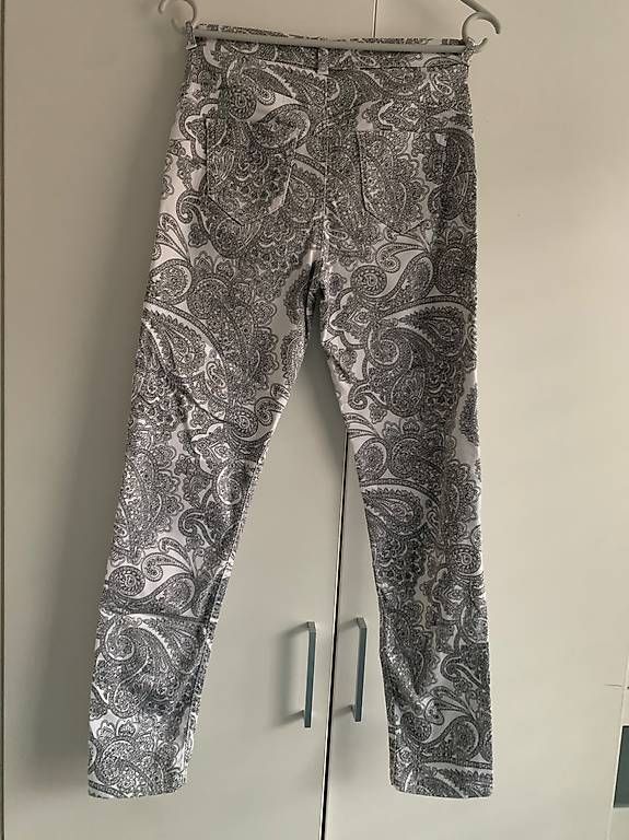 Hosen: Paisley Hose weiss schwarz S – Gebraucht aus St. Gallen von mar_rkm7 1