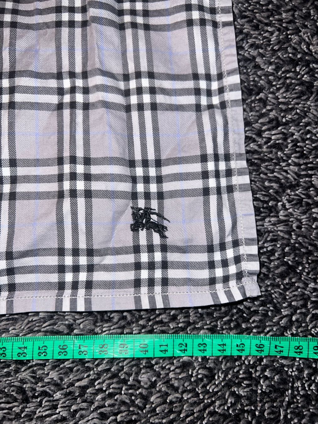 Burberry Foulards, Tücher & Schals: Burberry Halstuch Schwarz Weiss Check – Gebraucht aus Winterthur von Dejv 2