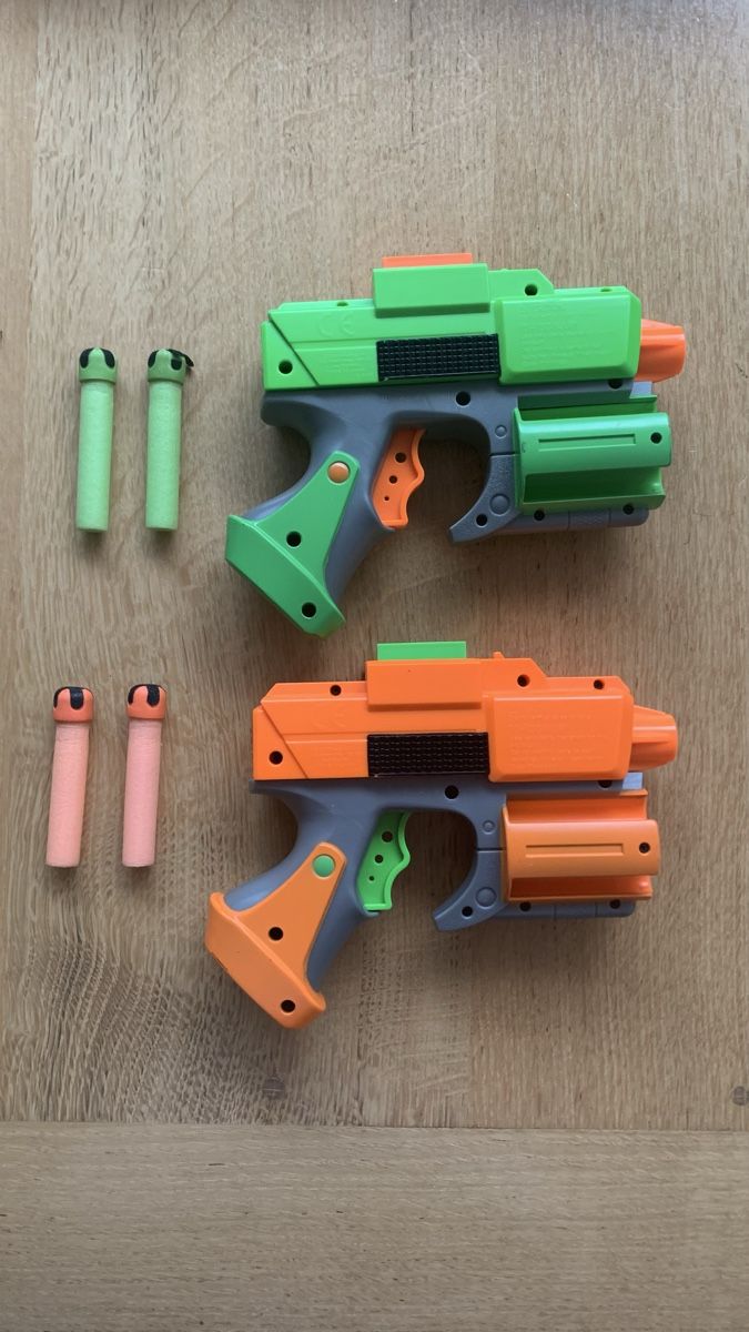 Nerf Spielzeuge: Duo nerf pistols – Gebraucht aus Châtel-St-Denis von wil_hqr7 1