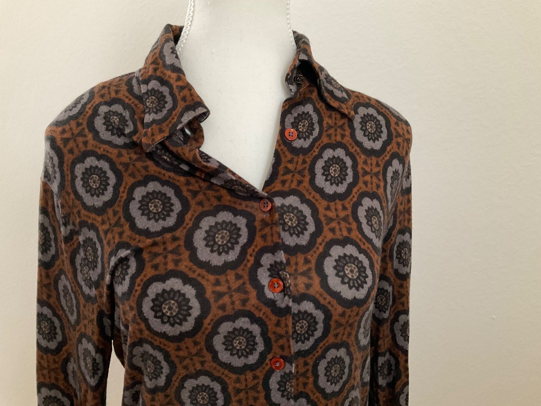 Maliparmi Camicette: Blusenshirt von Maliparmi – Usato da Bern venduto da Gabriela32 9