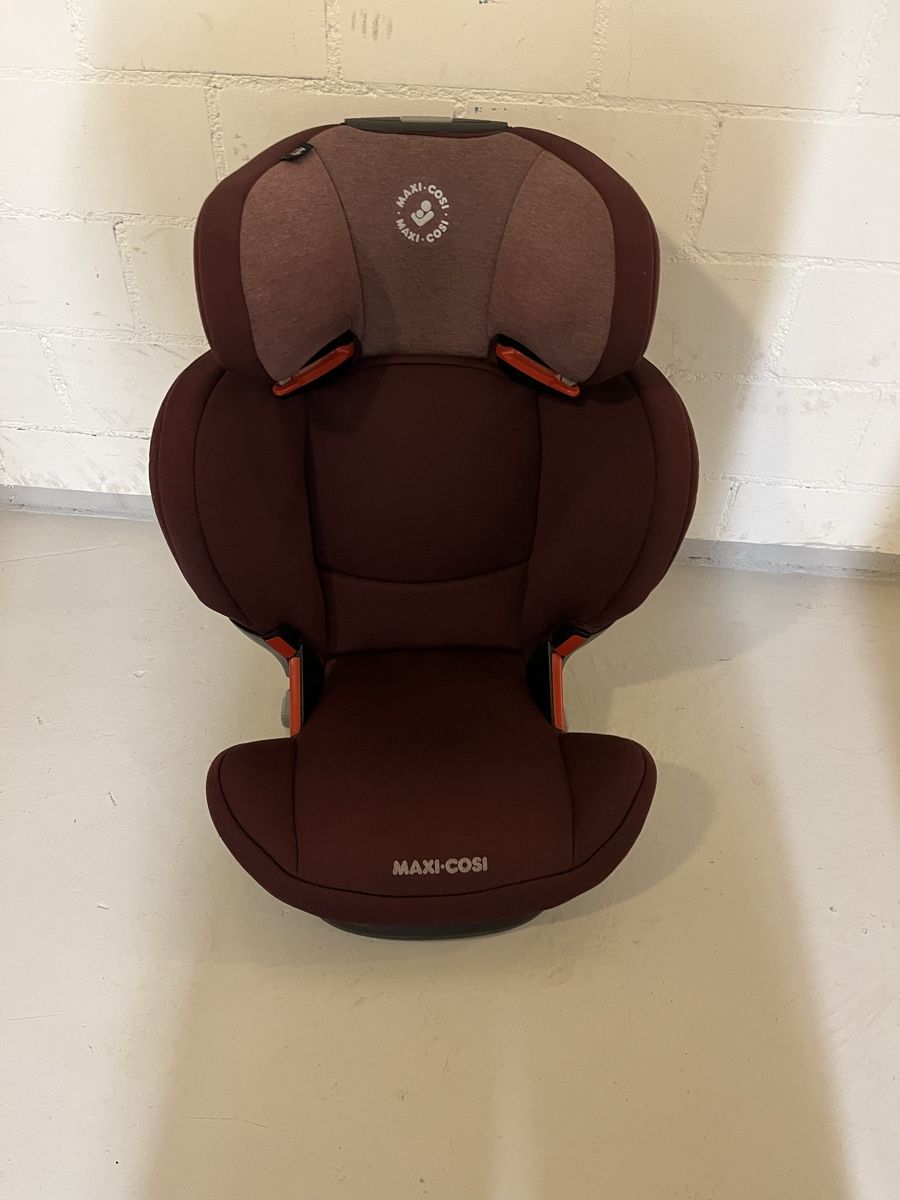 Maxi-Cosi Sièges auto: Maxi-Cosi Kindersitz mit Isofix – D'occasion à Bonstetten par nasilu55 1