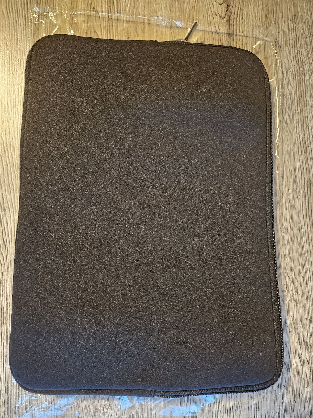 Borse: Schwarze Hülle/Tasche/Etui, neu! – Nuovo e nell'imballaggio originale da Hunzenschwil venduto da nudget
