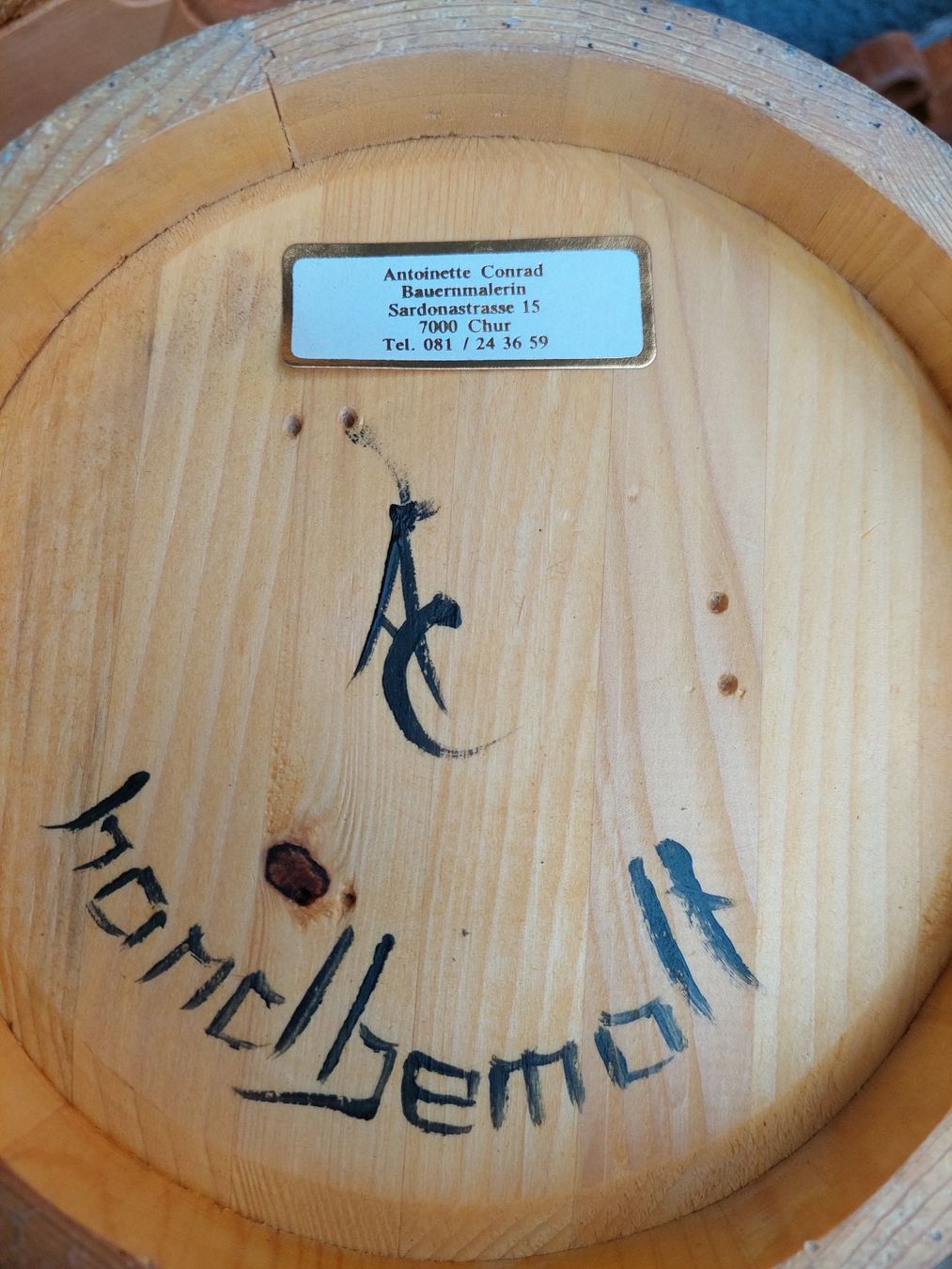 Autres meubles de bureau: Schirmständer aus Holz - Handbemalt – D'occasion à Davos-Platz par musikhauskollegger 2