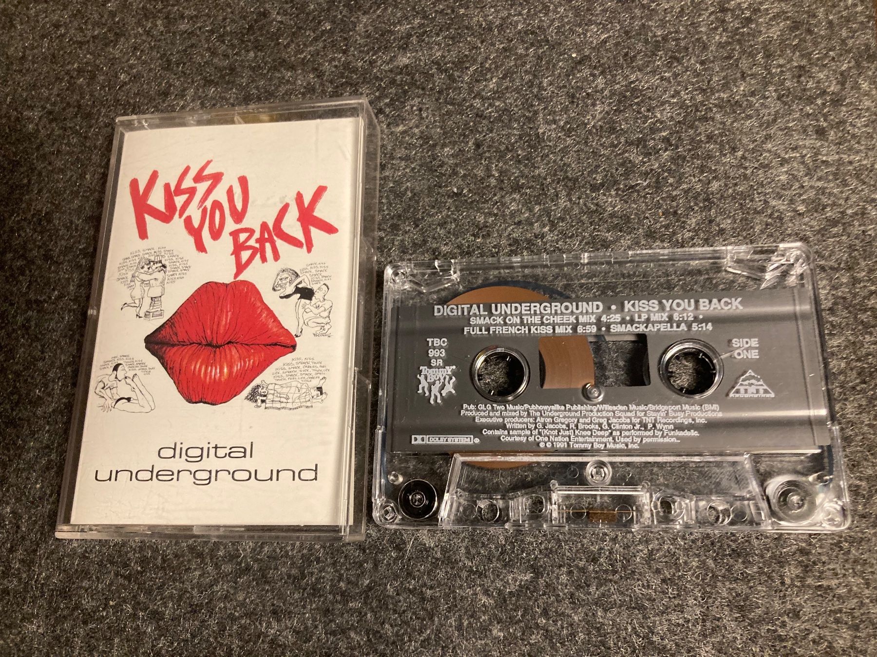 Musicassette: Digital Underground - Kiss You Back (MC) – Usato da Fribourg venduto da Karushi 3