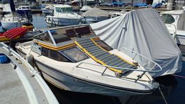 Bateau moteur RIO 540 Cabin
