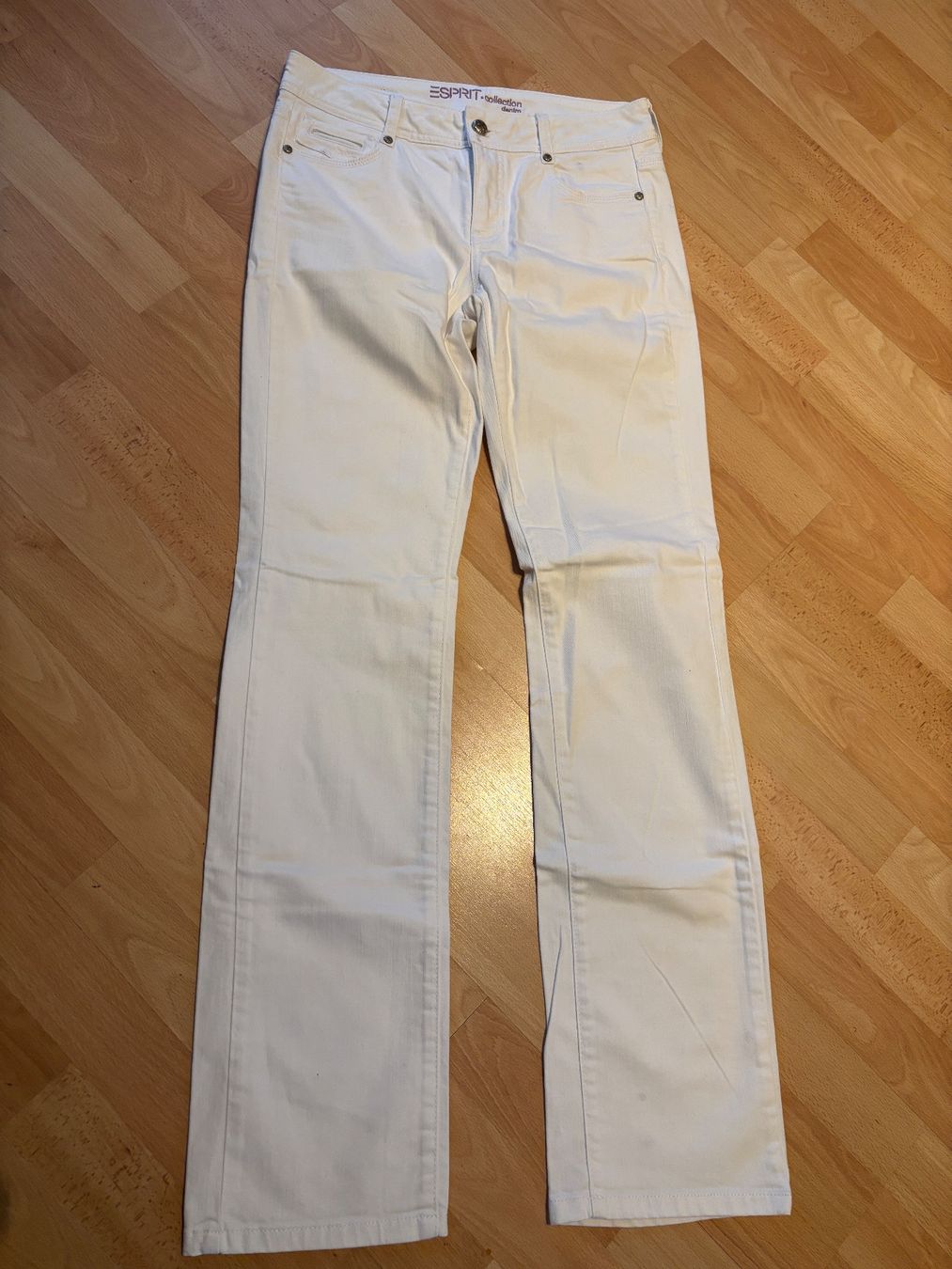 Esprit Jeans: Jeans Gr. 36 Esprit weiss – Nuovo (secondo la descrizione) da Thun venduto da Melpi2010