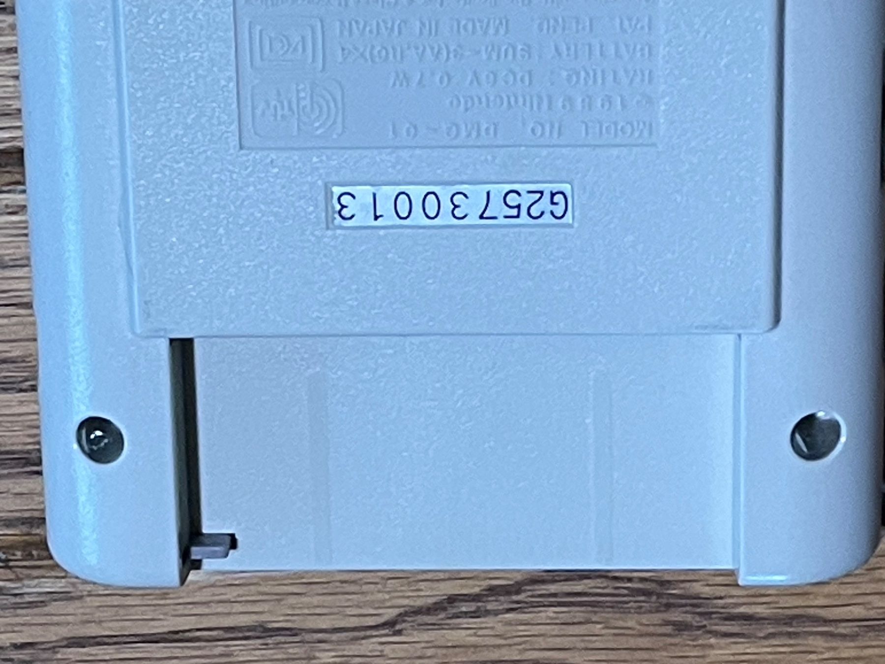 Nintendo Konsolen: Nintendo Game Boy Klassiker - sehr schön - Display Fehler – Gebraucht aus Zuerich von Dorsi 9