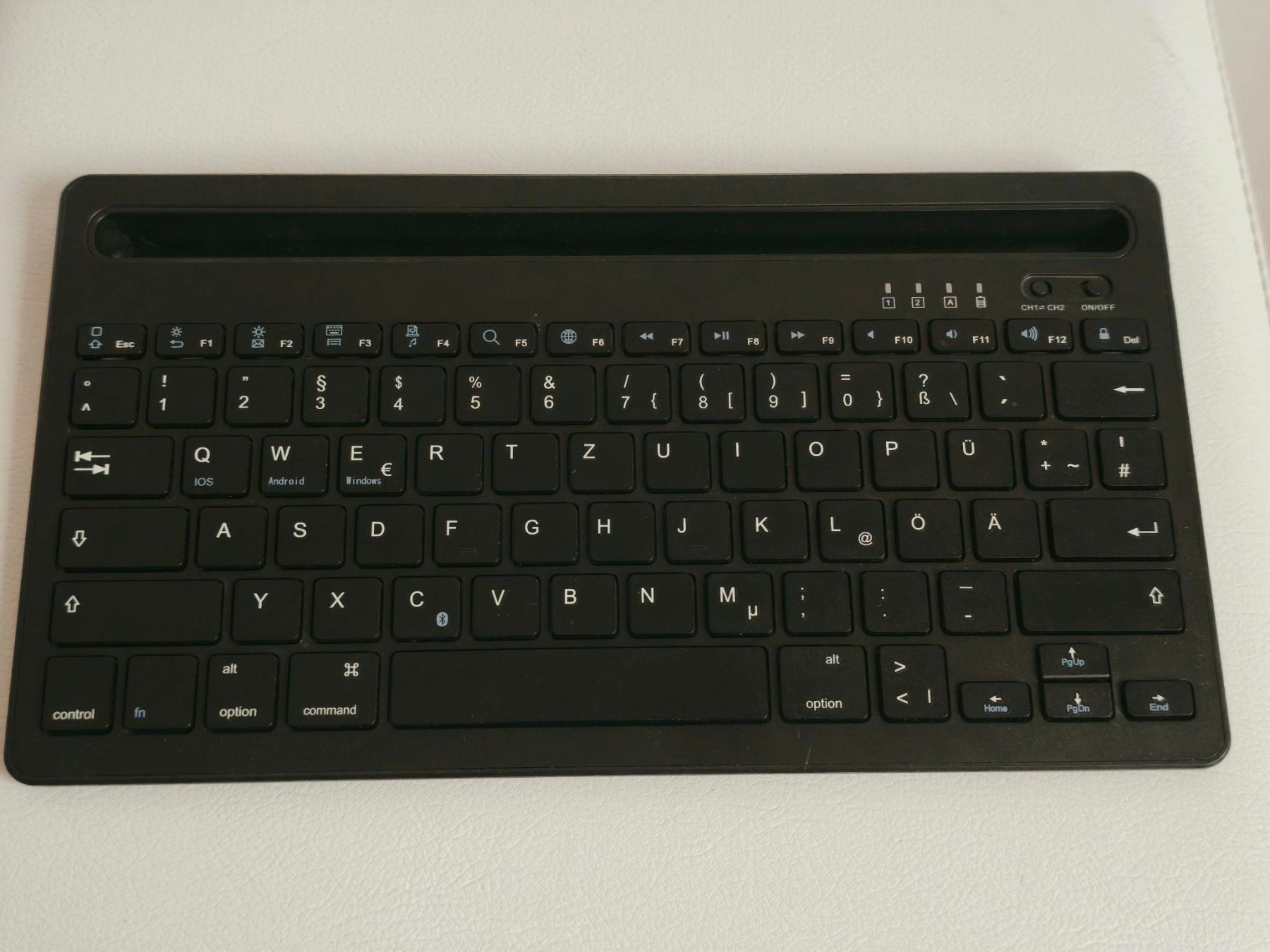 Tastiere: Aplic Bluetooth Tastatur – Usato da Hettlingen venduto da rei_p9pt