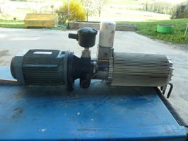 Pour compresseur une pompe à vis et moteur