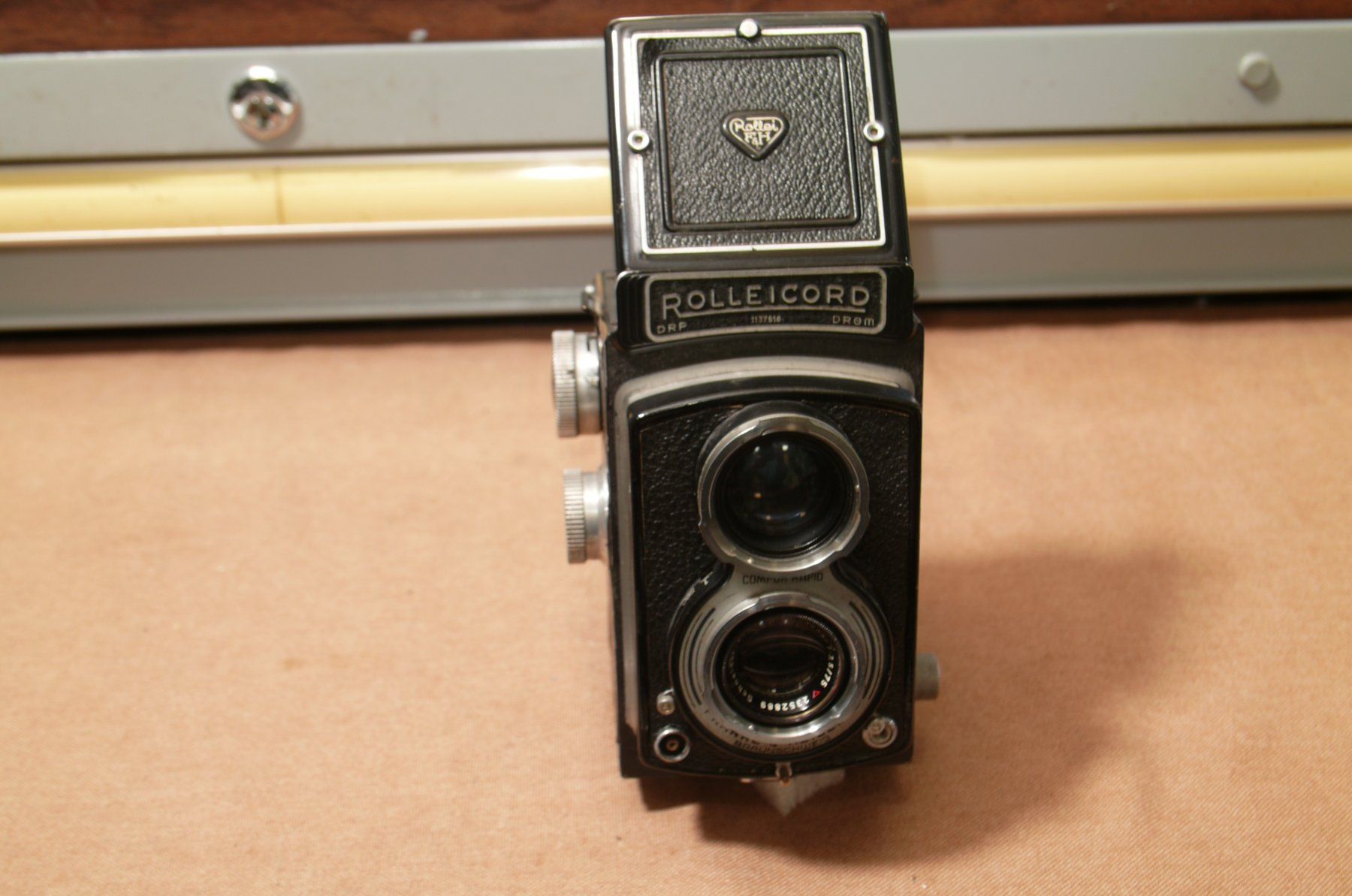 Rollei Fotocamera: ROLLEICORD 6X6cm. – Usato da Zürich venduto da ulse 1