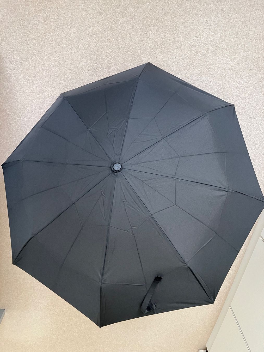 Ombrelli: Regenschirm mit Etui von LIGHTECH - L28cm – Usato da Kilchberg ZH venduto da Simple.Life 1