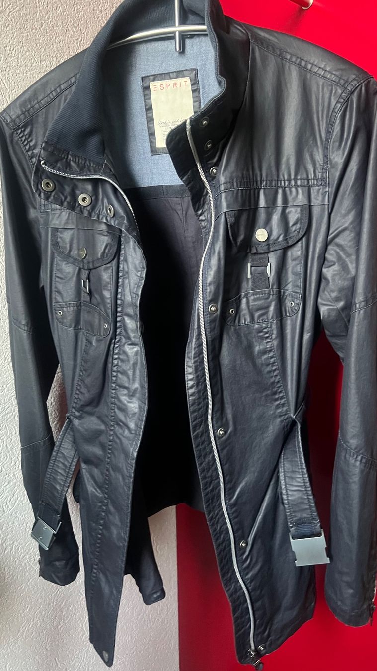 Esprit Giacche: Jacke von Esprit, Gr. 42, dunkelblau – Usato da Kehrsatz venduto da Louvitesse 4