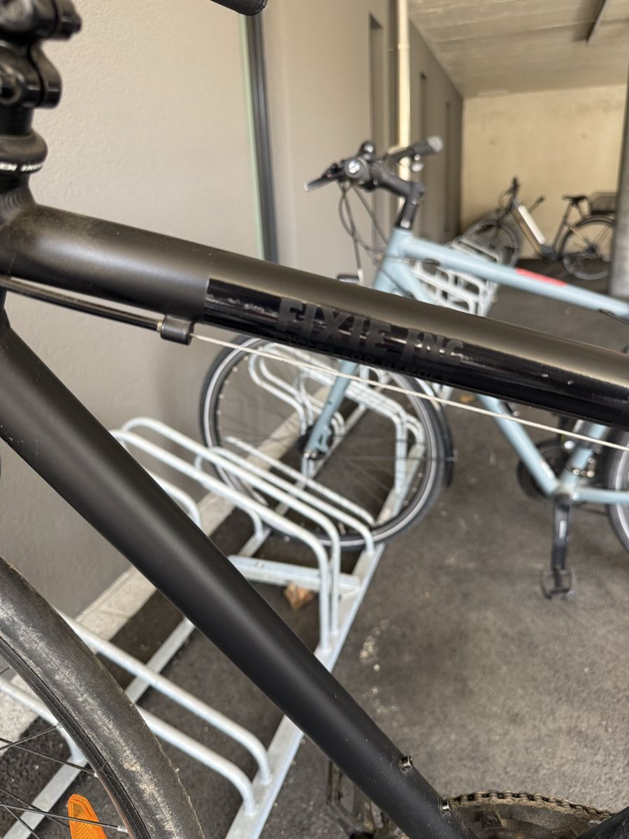 Velos: Fixie- Bike Schwarz – Gebraucht aus Jegenstorf von vic_5dx9 1