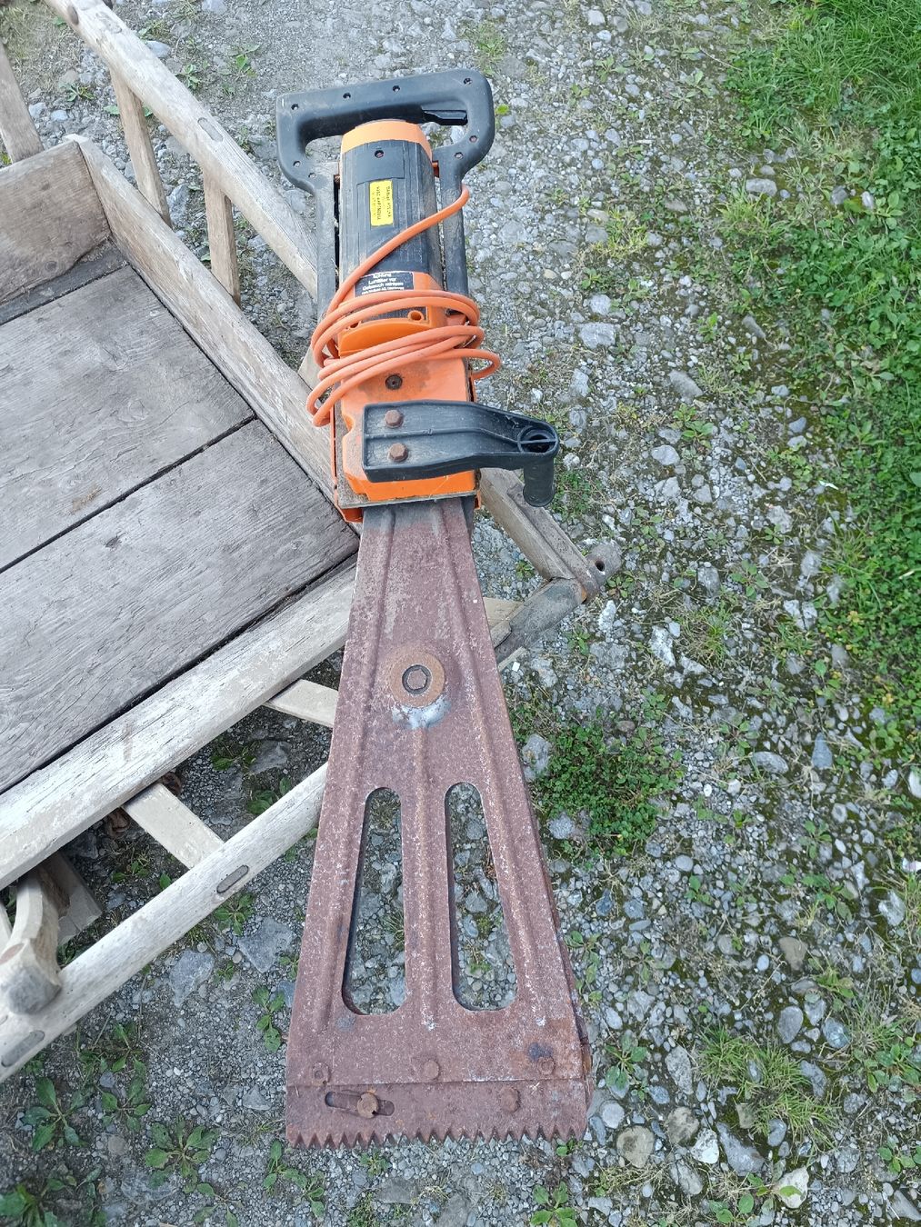 Tutte le macchine: heuschrote elektrisch – Usato da Appenzell Steinegg venduto da Bibedibabedibuu 1
