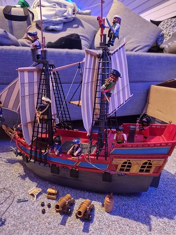 Playmobil Spielzeuge: Playmobil Piratenschiff Set – Gebraucht aus Sulgen von dadole