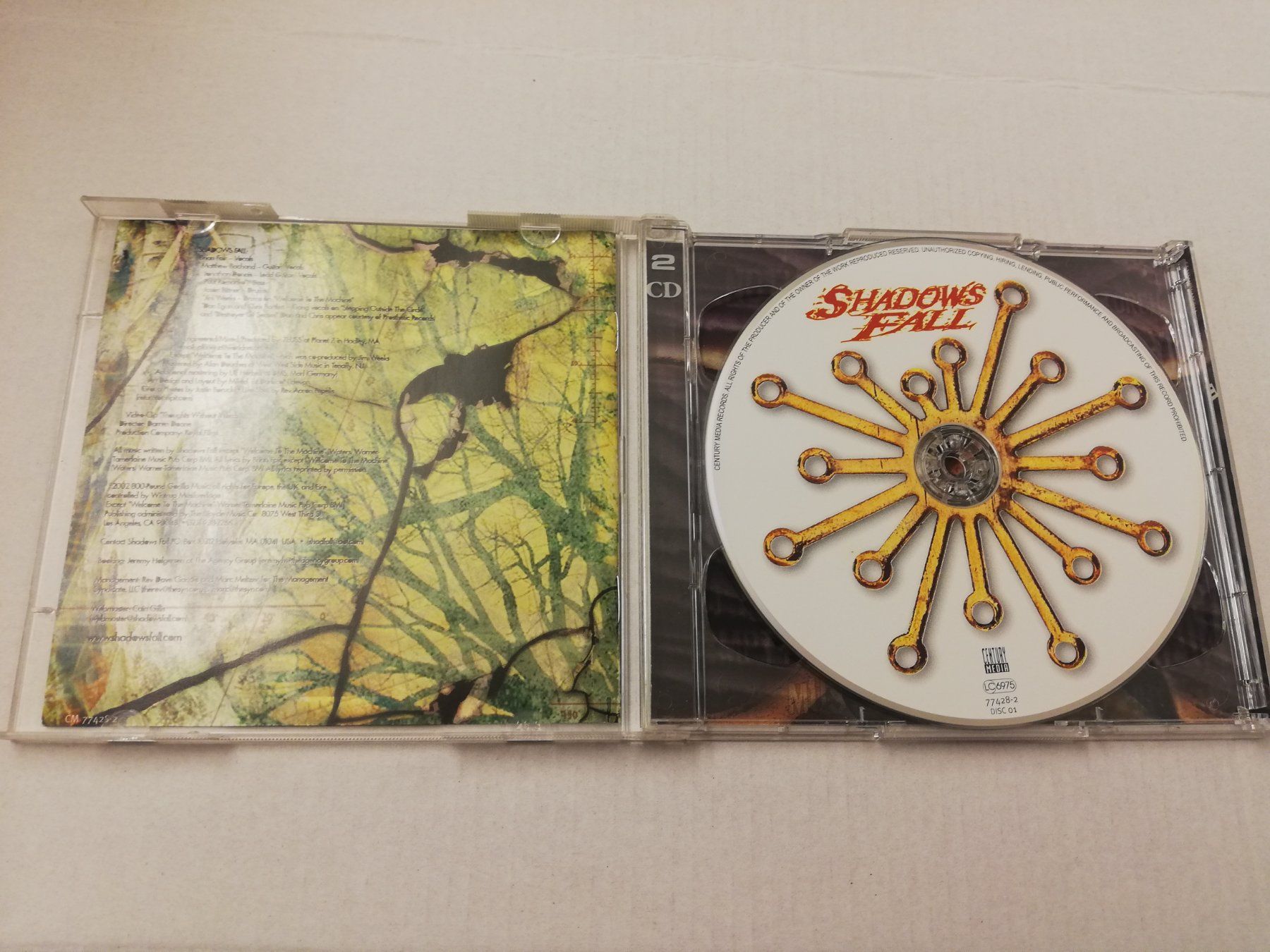 CDs: SHADOWS FALL - THE ART FOR BALANCE – Gebraucht aus Bern von Vinylsound.ch 2