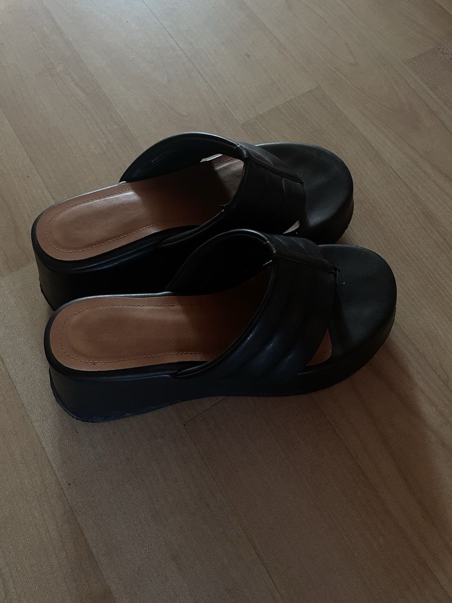 Scarpe da donna: Plateau Sandalen schwarz Grösse 38 – Usato da Zollikon venduto da Ranunkulus 2