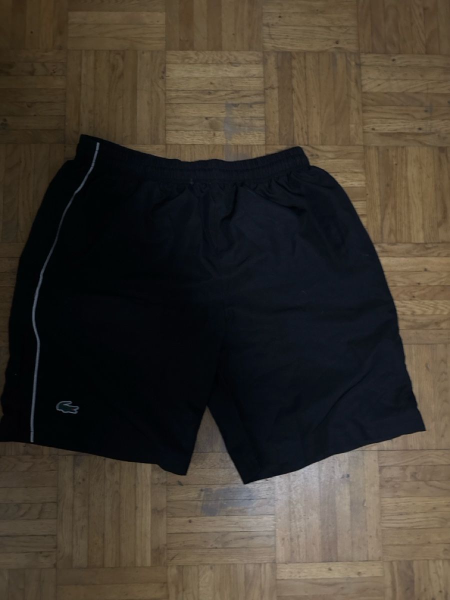 Hosen: short Lacoste noir – Gebraucht aus Fribourg von bar_q2pw