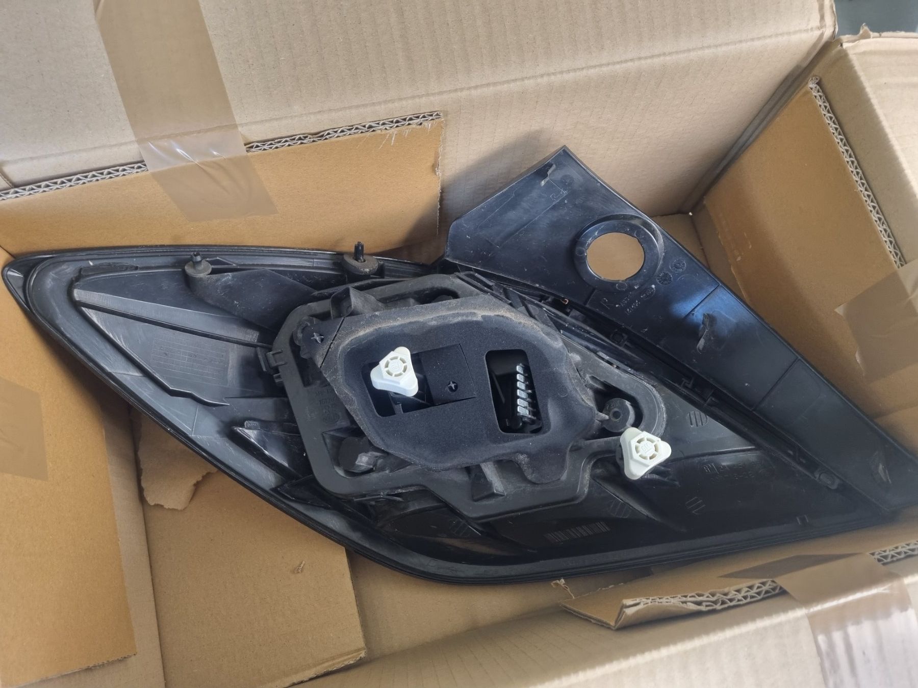 Opel Alle Autoersatzteile: Lampe hi./ Opel Astra H – Gebraucht aus Adlikon b.Regensdf von attila63 6