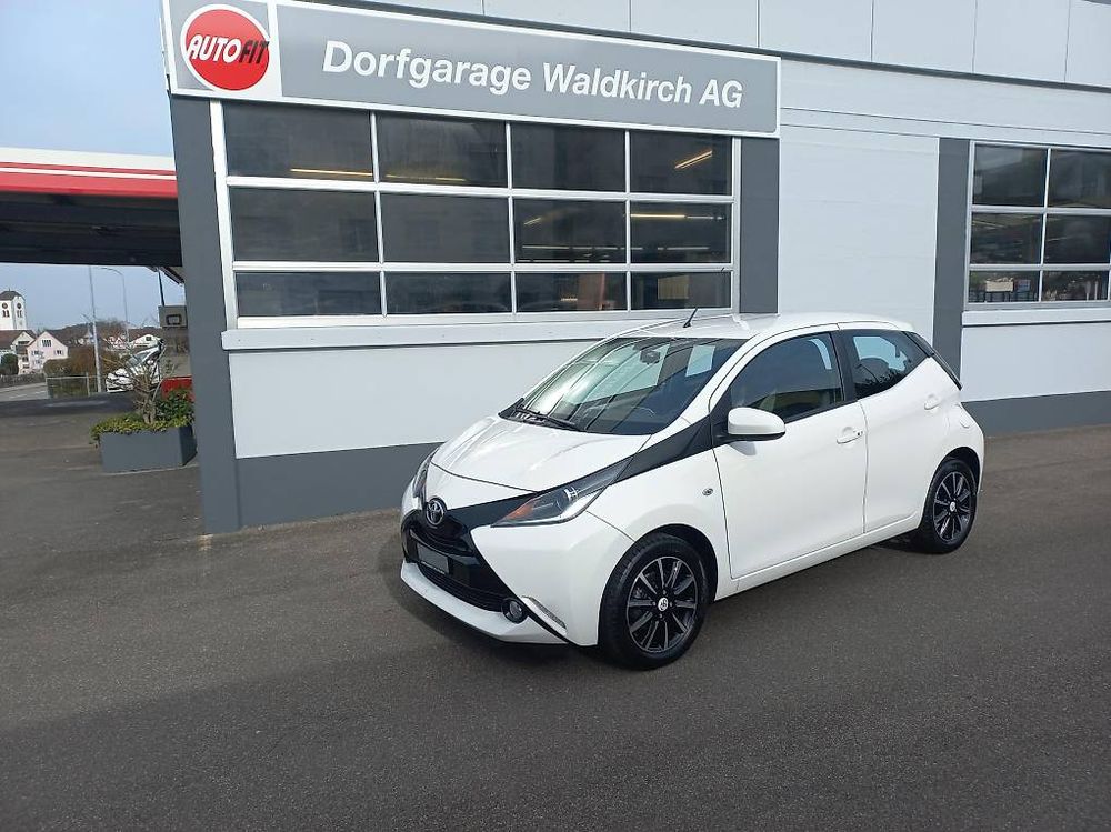Toyota Automobili: Toyota Aygo 1.0 *ab MFK *ab Service *Top Zustand – Usato da Waldkirch venduto da Dorfgarage_W