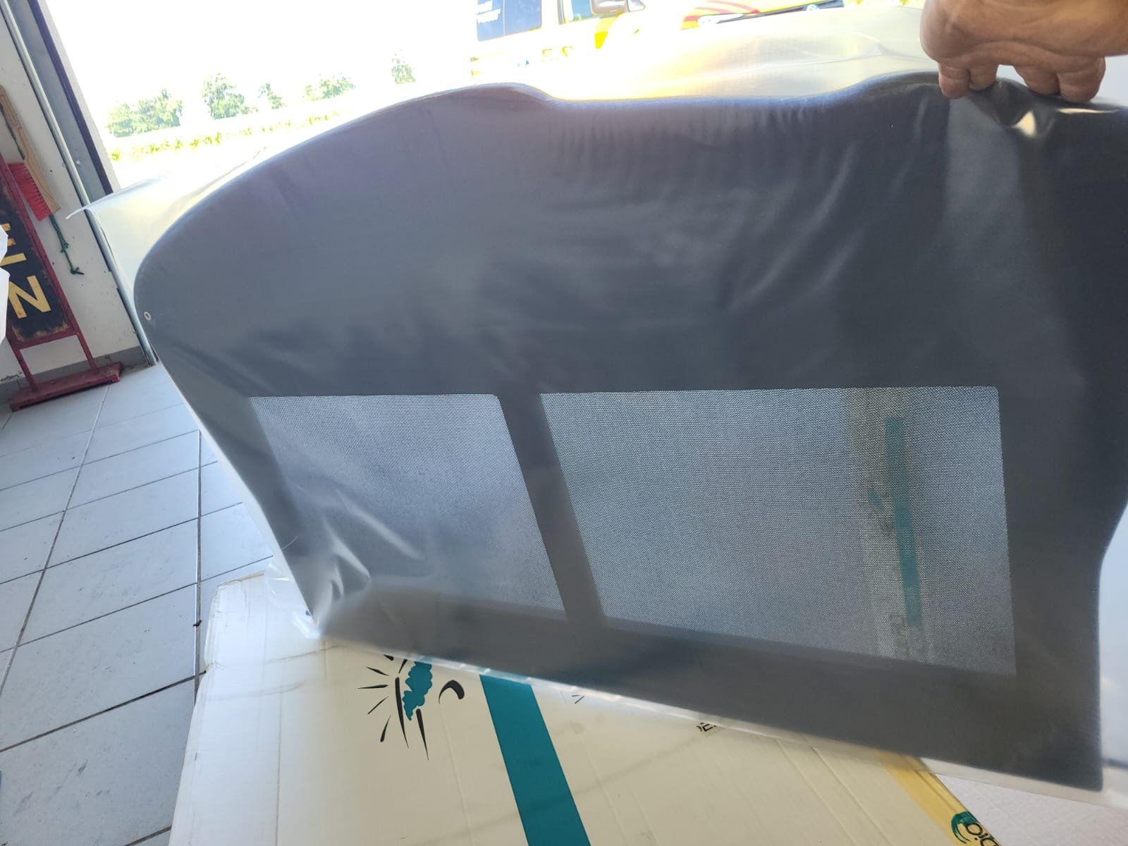 Ford Tutti pezzi di ricambio auto: Ford Escort Adapterrahmen Heckablage mit Stoffbezug – Usato da Tägerig venduto da Cellito