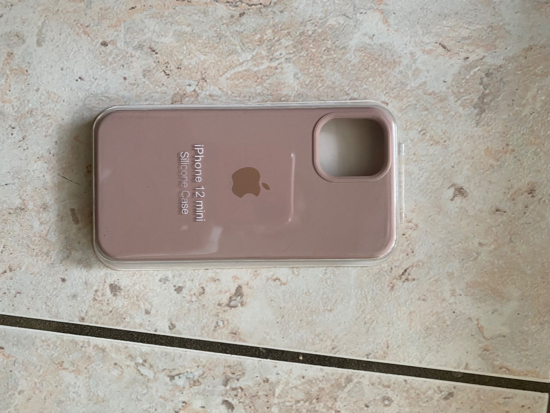 Cover & Protezioni schermo: Coque iPhone 12 mini rose neuve jamais utilisée – Nuovo e nell'imballaggio originale da Denges venduto da val_j8w7 4