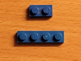 Lego - 2 pièces bleu plates à 2 et 4 tenons