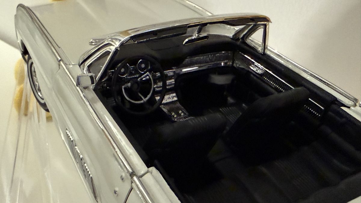 Ford Modellini d'auto: Ford Thunderbird 1963 Cabriolet, 1:18 – Usato da Basel venduto da Zomeg 9