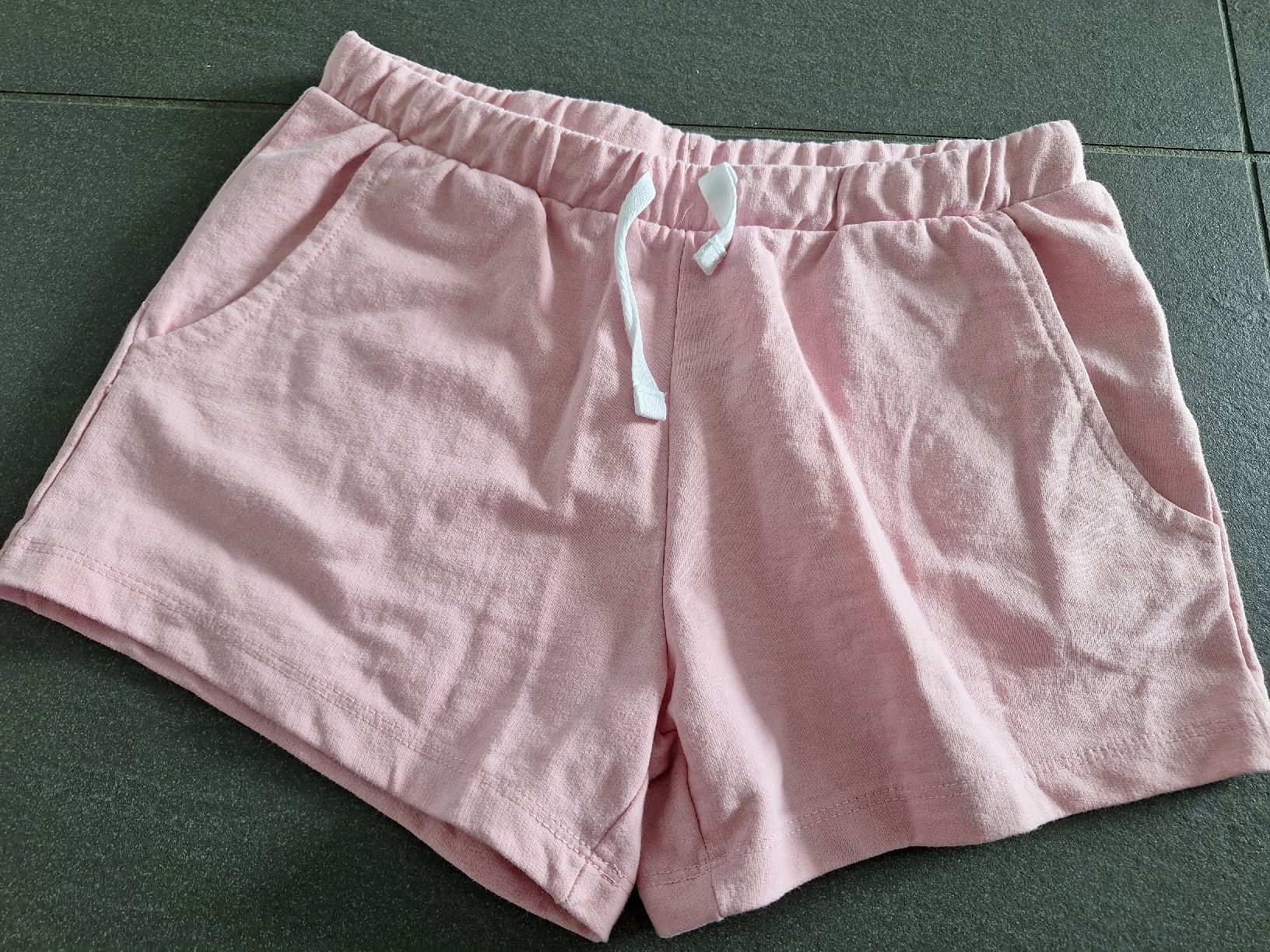 Pantaloni: Shorts, kurze Hose Gr.. 146 / 152 – Usato da Brittnau venduto da Norge77 2