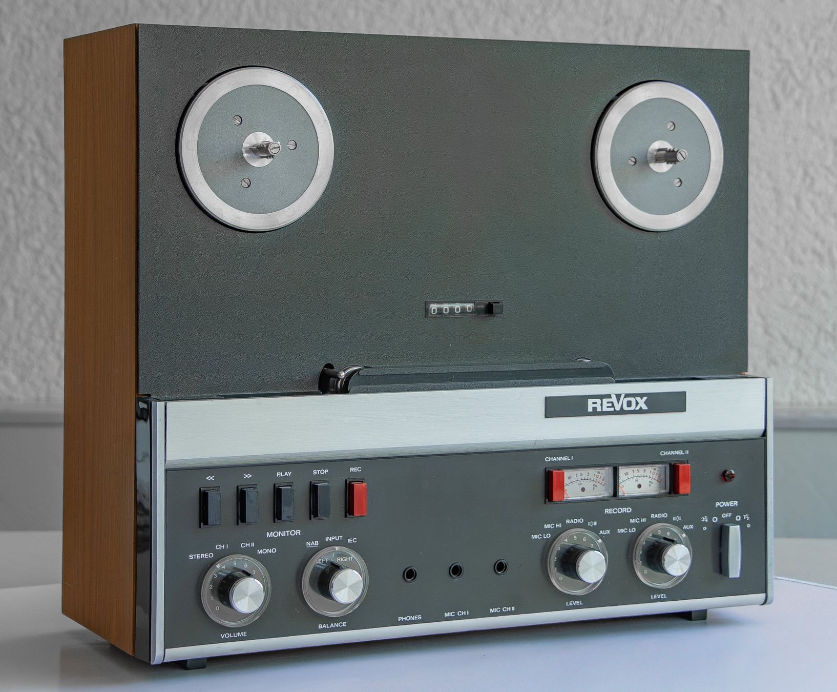 Revox Bandmaschinen: REVOX A77. 4-Spur – Gebraucht aus Rüti ZH von Fadeproof 8
