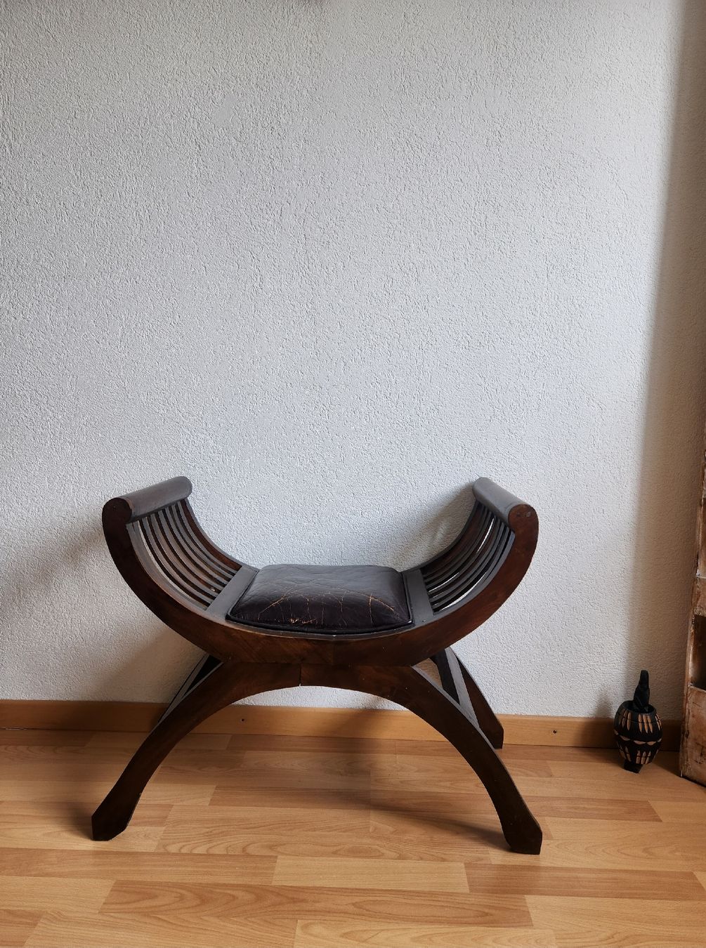 Tabourets: Tabouret  – D'occasion à Les Bois par Louis-XIV