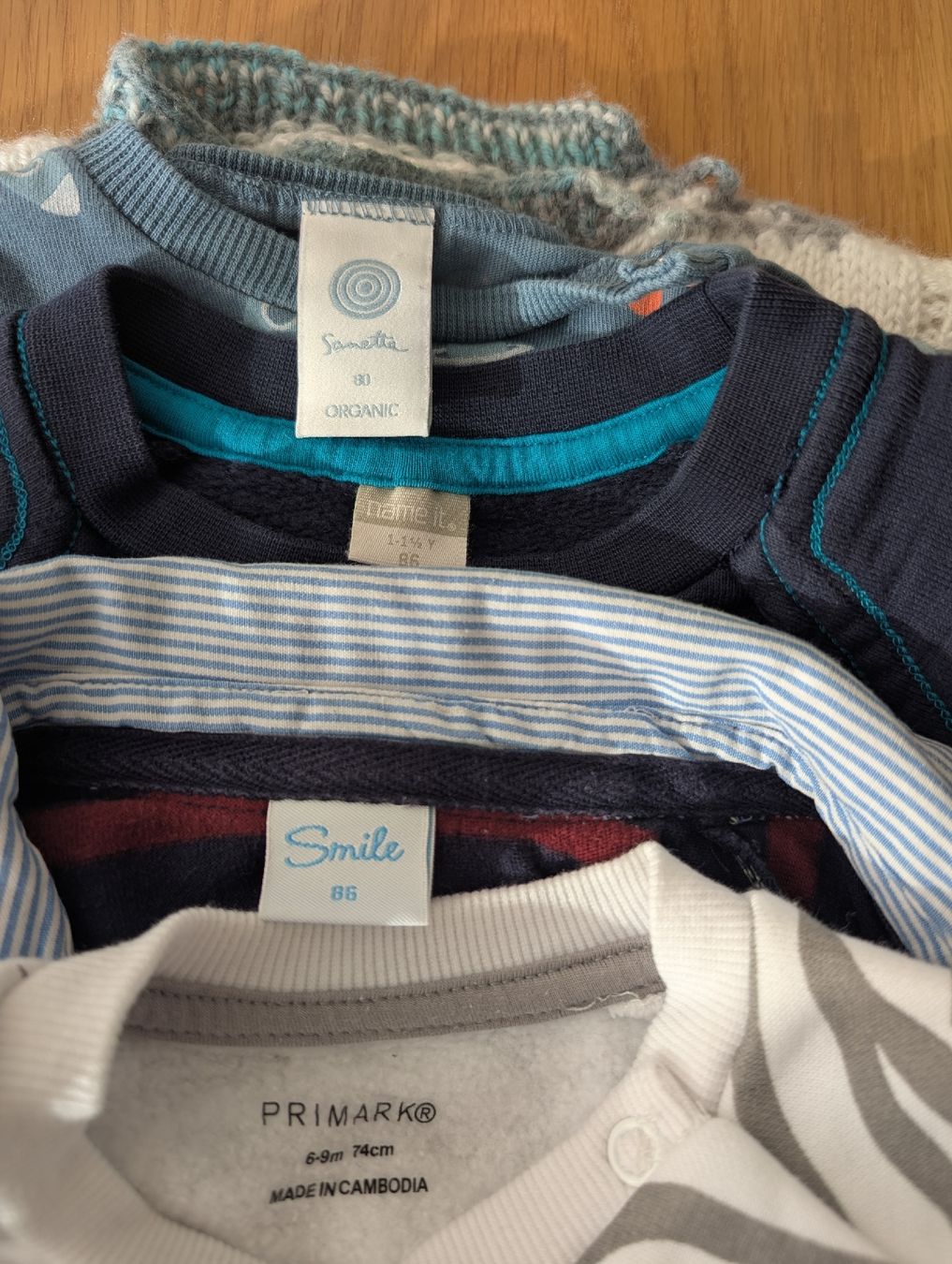 Maglioni & Felpe: 4x Pullover Gr. 74 + 86 | Pullis – Usato da Basel venduto da an_v7yj 1