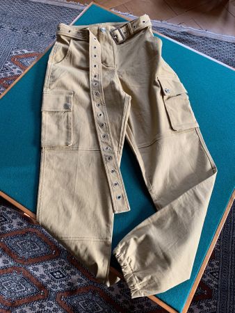 Hose mit hoher Taille Gr. XS 34DE wie NEU