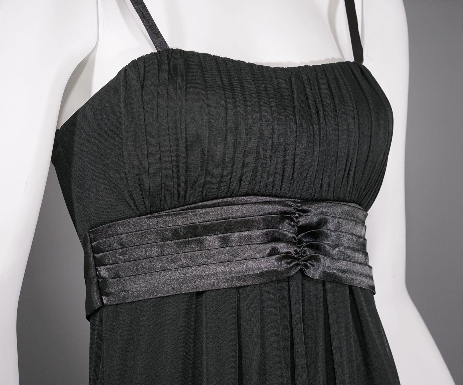 Vestiti: luftiges Mini-Cocktailkleid von Laura Scott – Usato da Meggen venduto da 1Class2Hand 5