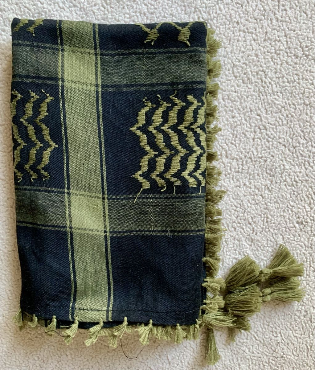 Foulard & Sciarpe: 3 Tücher – Usato da Bern venduto da SaleOutPhil