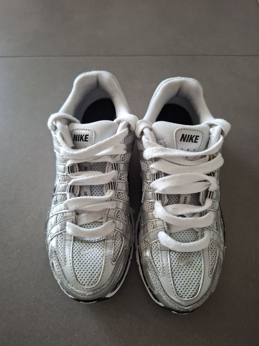 Nike Scarpe per ragazzi: Nike Sneaker P-6000 – Usato da Hunzenschwil venduto da sputnik26