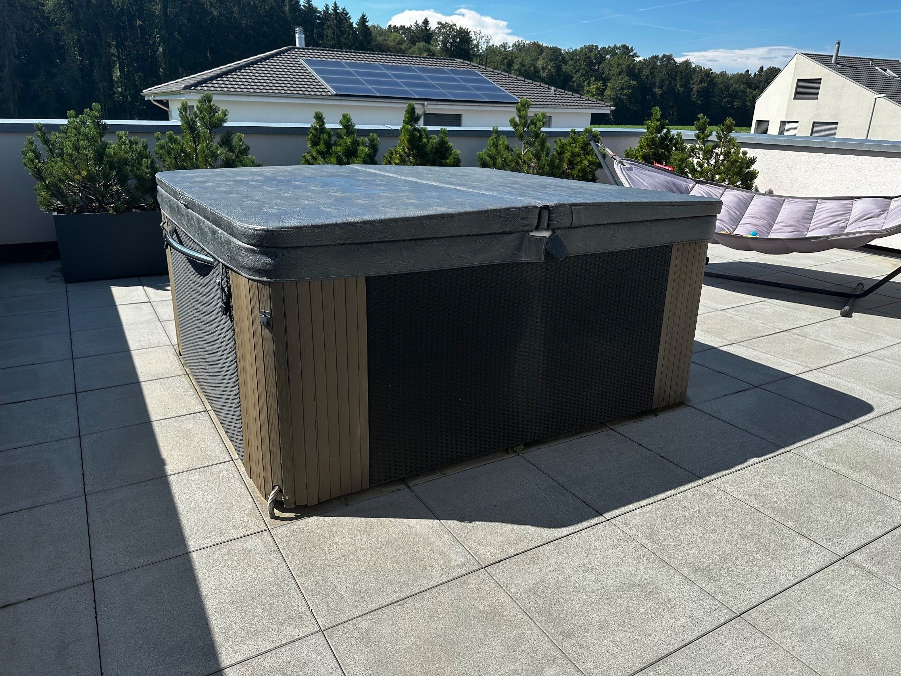 Whirlpool: Whirlpool Royal King – Gebraucht aus Dozwil von  7