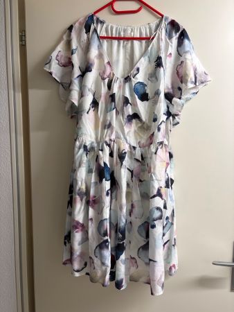 Damen Kleid H&M Blumenmuster Grösse XL guter Zustand