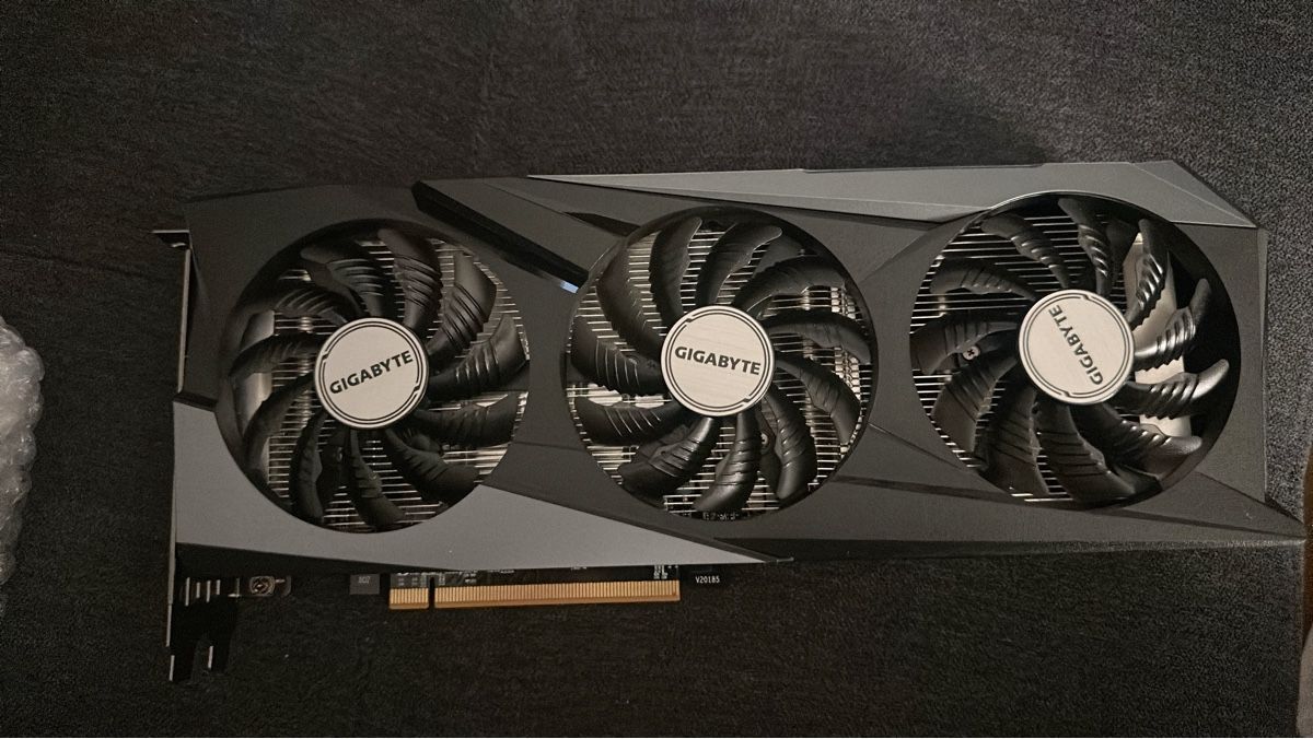 Gigabyte Schede grafiche: Gigabyte Radeon RX 6600 XT 8 GB – Usato da Wallisellen venduto da rag_wj26