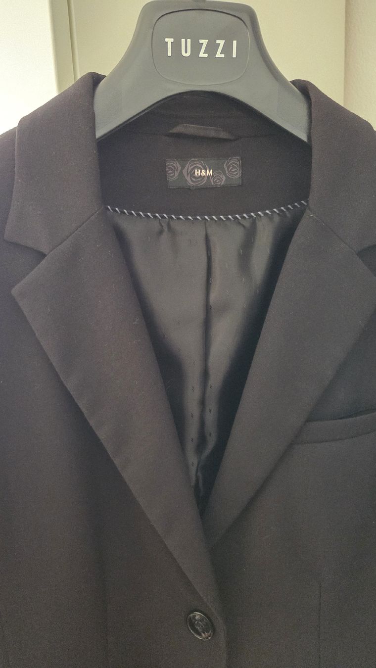 H&M Giacche: Schicker H&M Blazer, Gr.40, schwarz – Nuovo (secondo la descrizione) da Zürich venduto da mis_2kxn 1