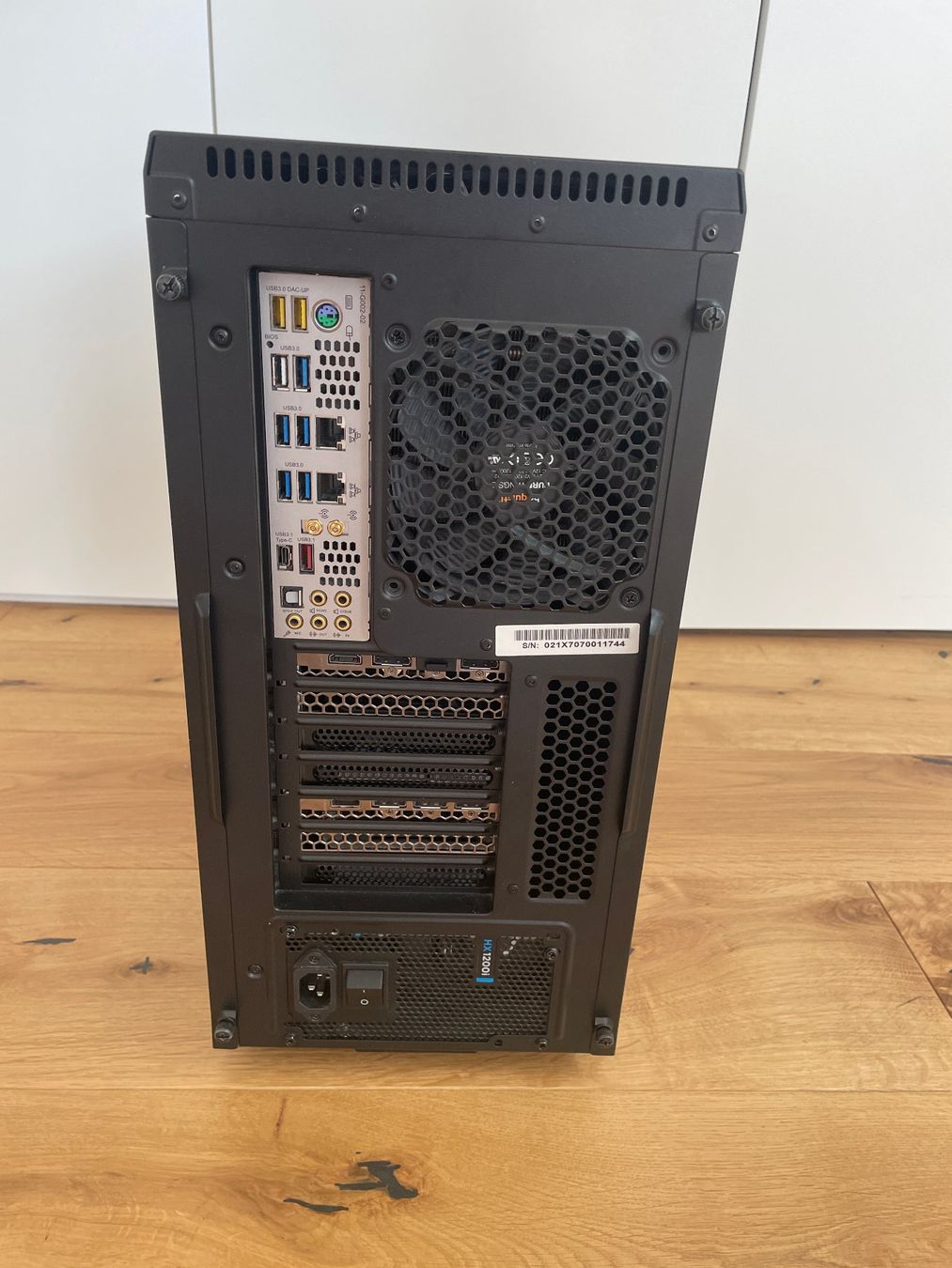 Amd PC: AI-Workstation: AMD Threadripper 1950X/NVIDIA RTX 3090+3060 – Usato da Zürich venduto da Kri_ga 3