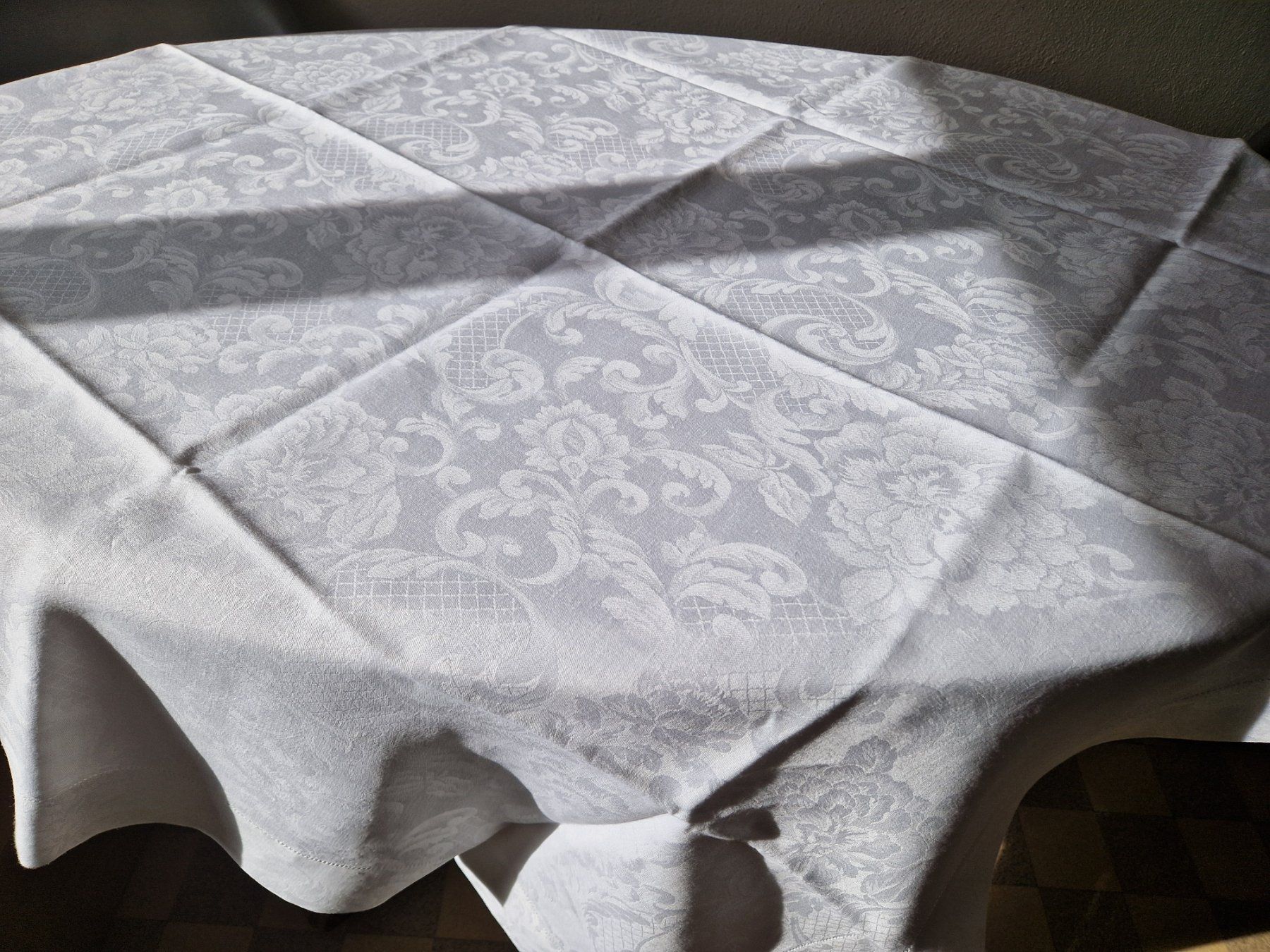 Altra biancheria da tavola: 2 Leinendamast Tischdecke 123x128cm – Nuovo (secondo la descrizione) da Bern venduto da Antikbatik 1
