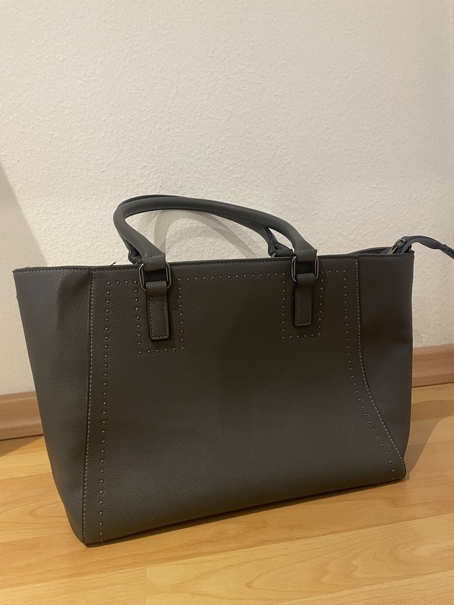 Taschen für Damen: Graue Handtasche – Neu (gemäss Beschreibung) aus Ettingen von ale_q6zz