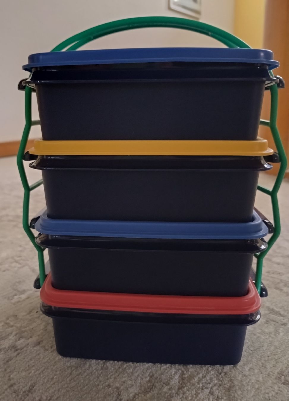 Tupperware Stapelboxen für Picknick (Neu (gemäss Beschreibung)) in Uzwil für CHF 15 – mit Lieferung auf Ricardo kaufen