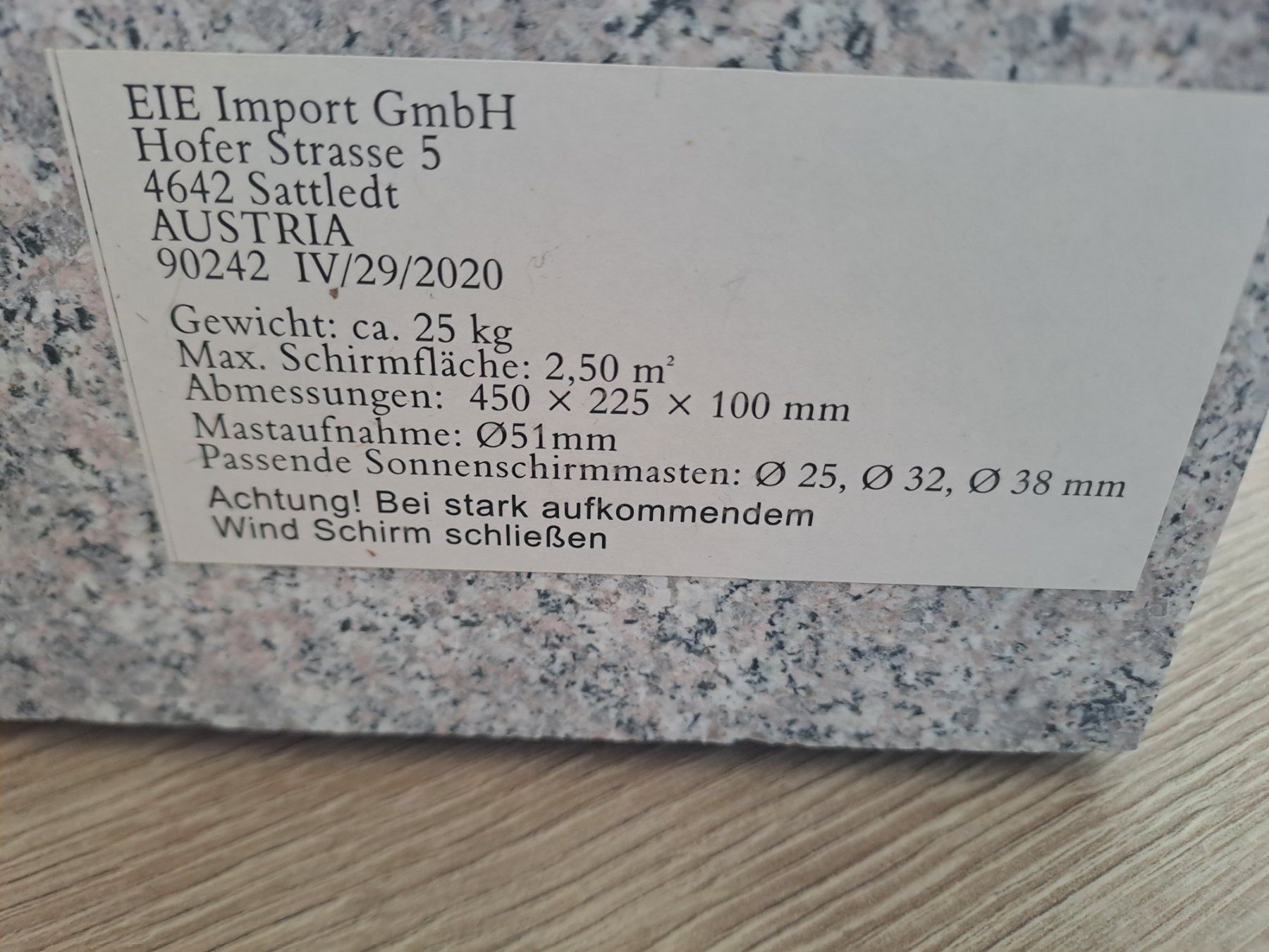 Altro: Sonnenschirmständer / Sockel aus Granit – Usato da Nunningen venduto da AngelMagicSaCoCe 1
