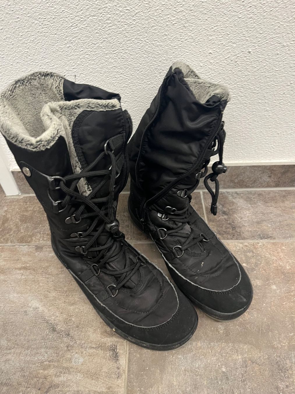 Chaussures femmes: Winterstiefel – D'occasion à Rupperswil par jro_89b6
