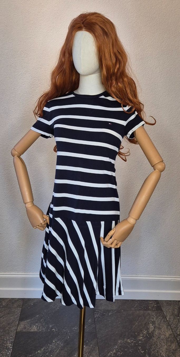 Tommy Hilfiger Vestiti: Kleid tommy hilfiger – Usato da Leissigen venduto da ali_k9v8