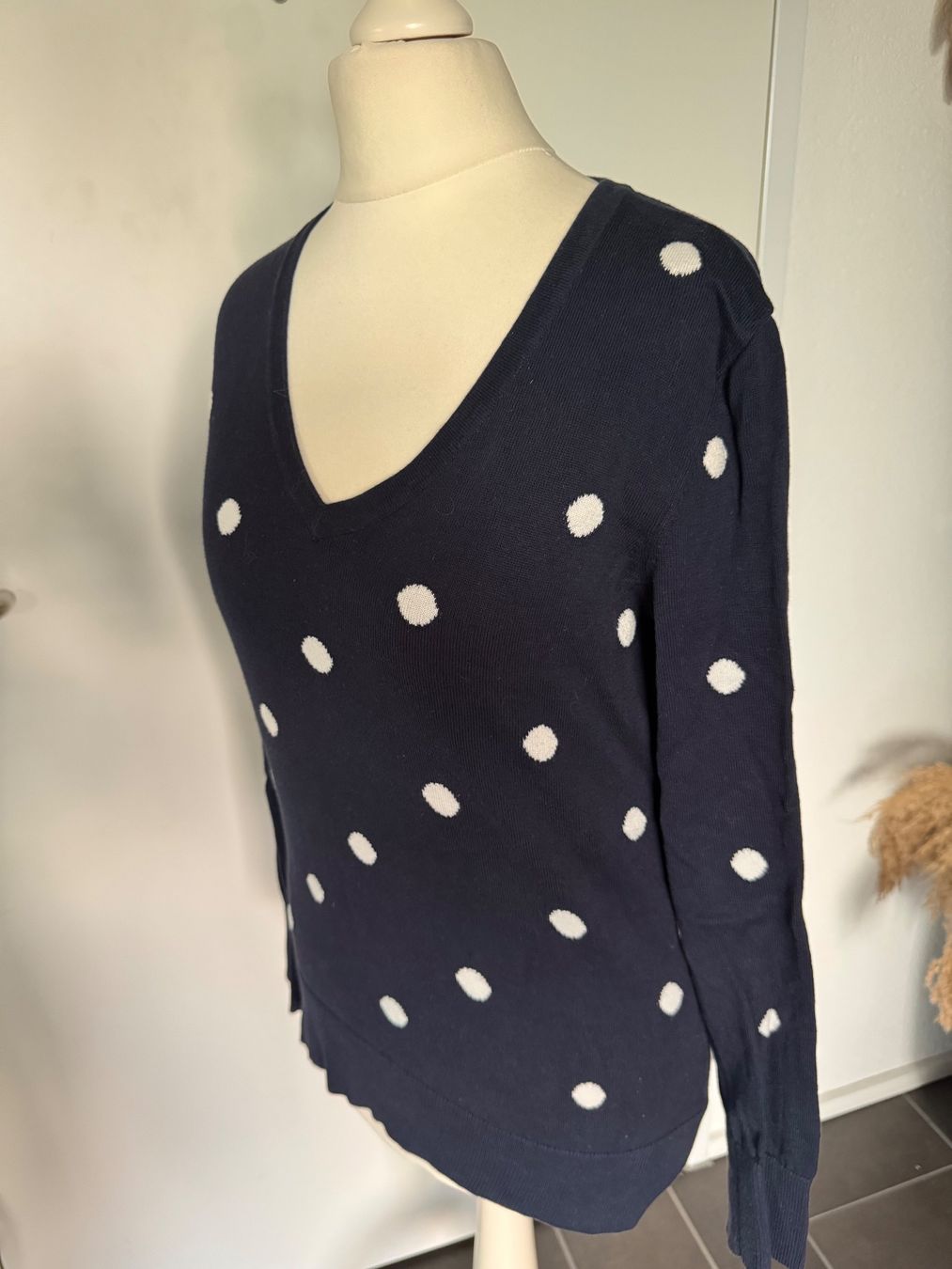 Tommy Hilfiger Maglioni & Felpe: Schöner Tommy Hilfiger Pullover dunkelblau gepunktet – Usato da Rothrist venduto da Fondgruebe 3